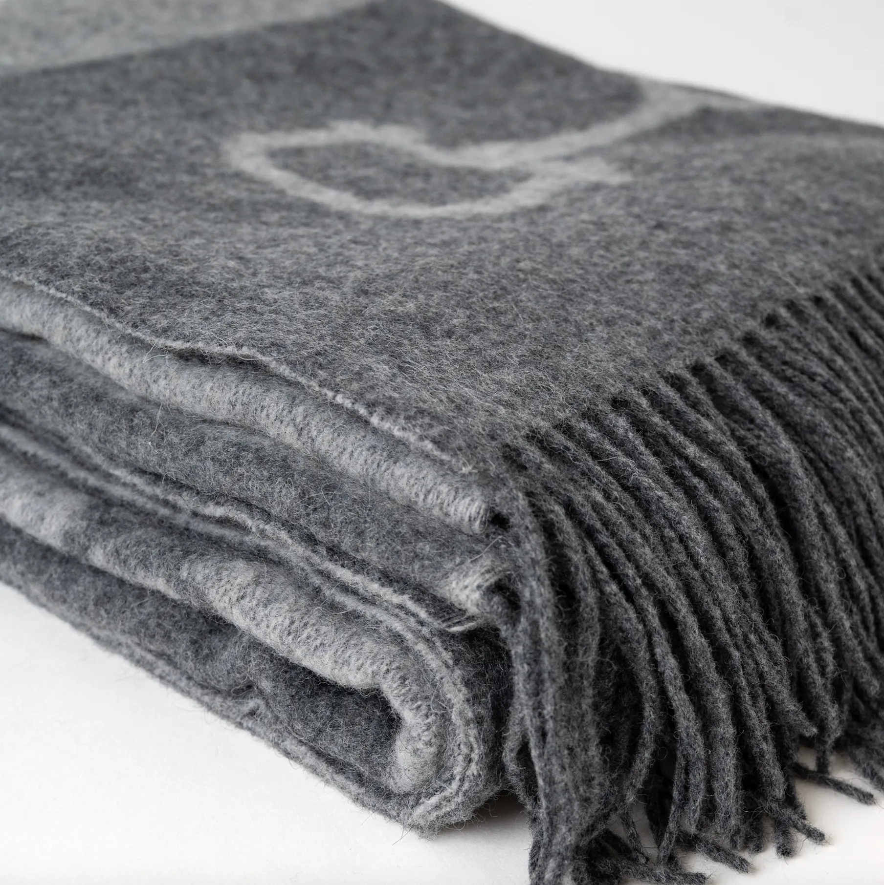 Cashmere Throw Dark grey & grey.