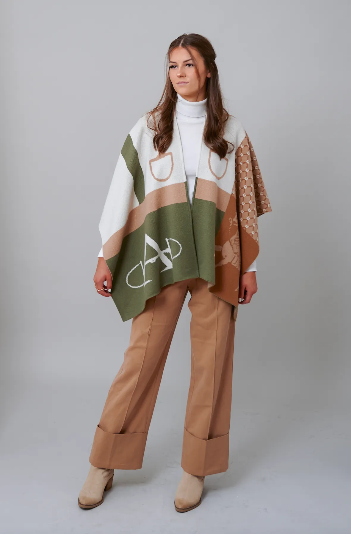 Equi Poncho Cashmere Olive.