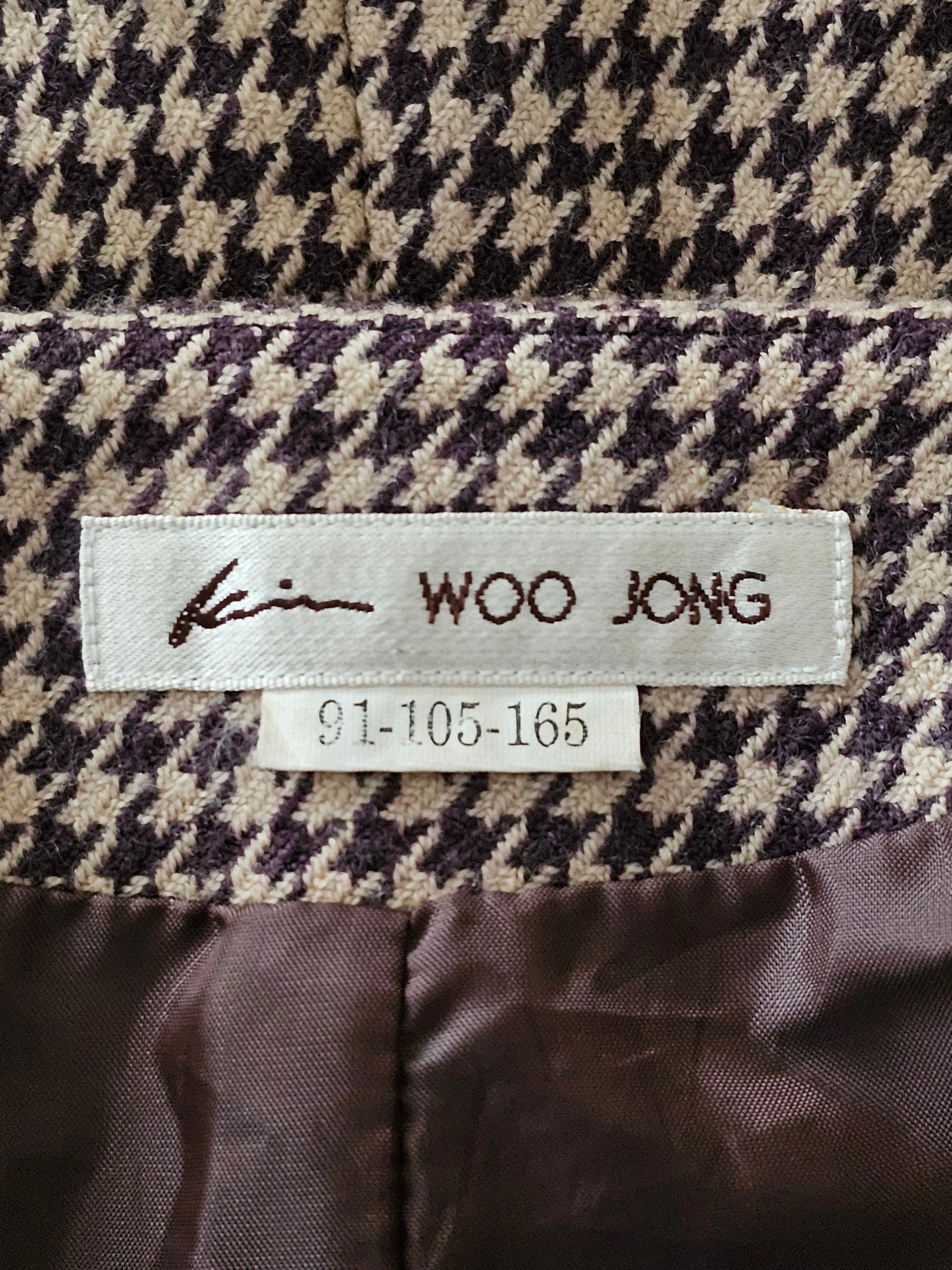 KIM WOO JONG Luxurious Soft Wool Brown & Ivory Houndstooth Blazer Jewel Neckline