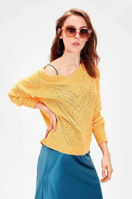 Noelle Balloon Sleeve Knit Sweater