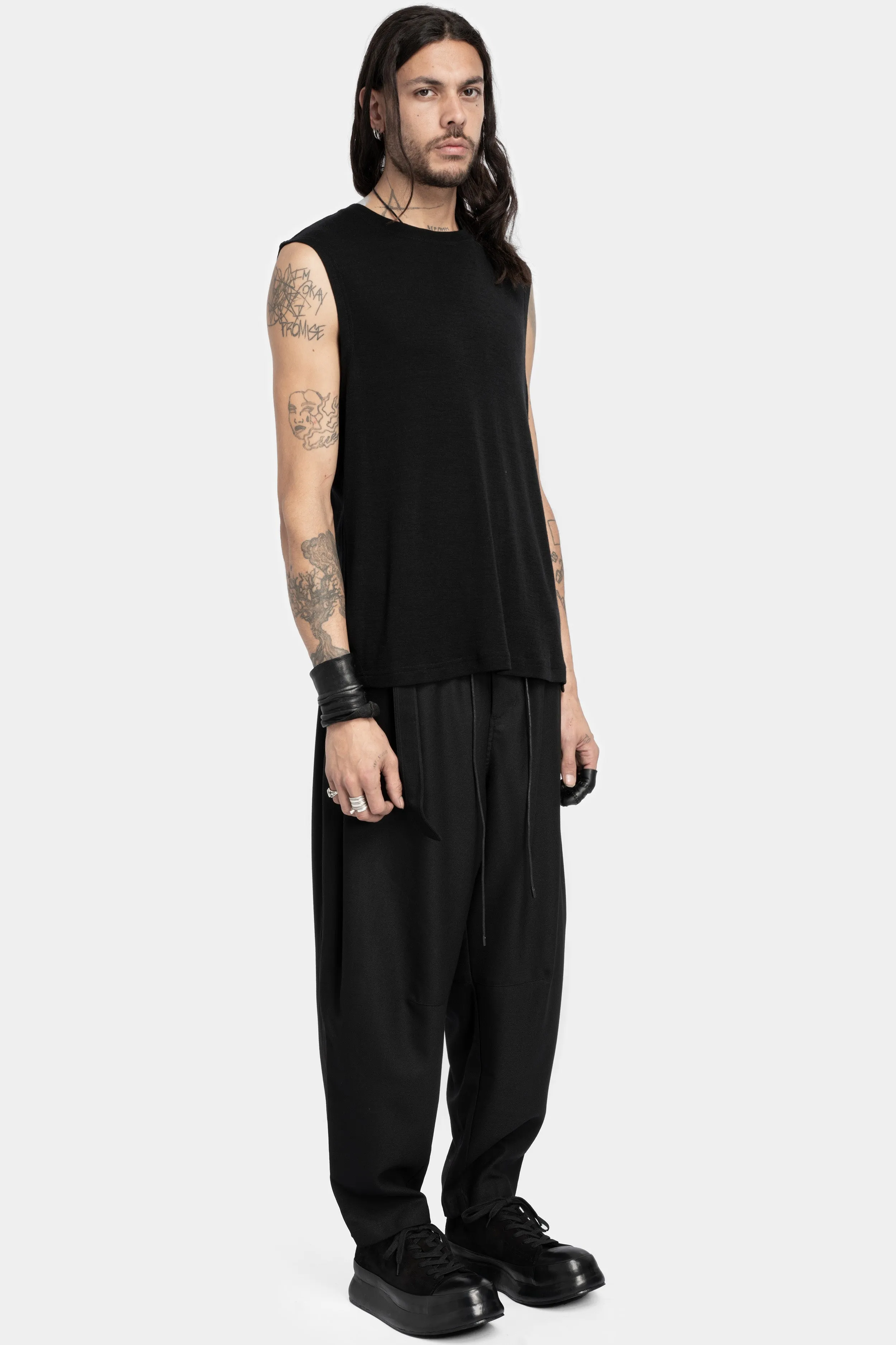 Sleeveless wool boxy T-Shirt