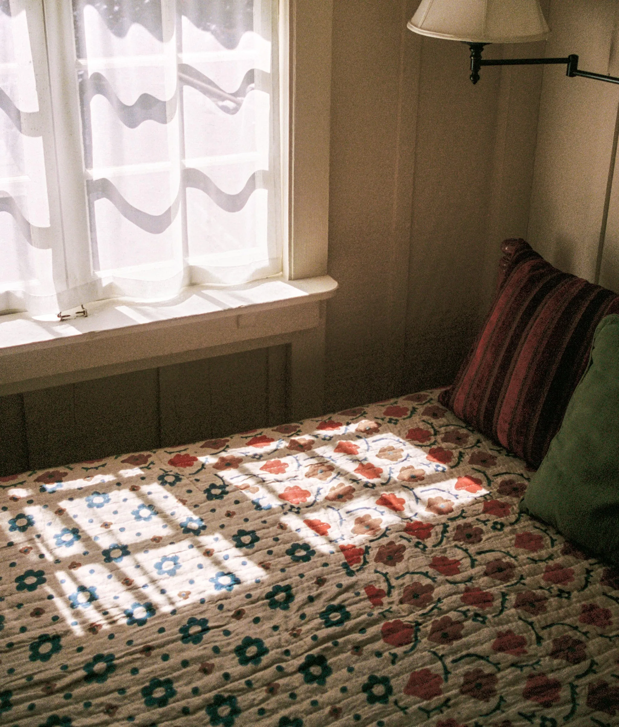 The Vaishali Quilt | Oak Leaf